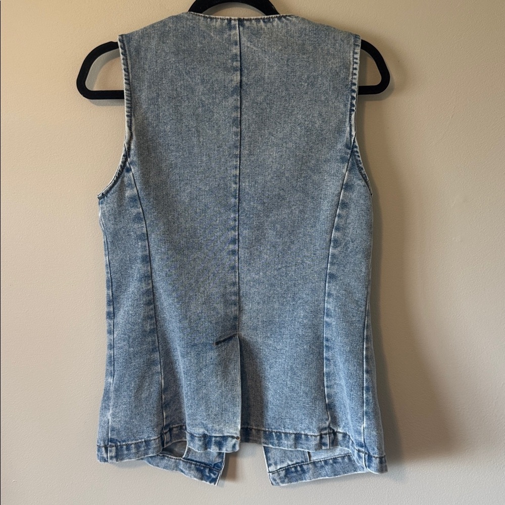 Vigoss Denim Vest - Picture 4 of 5